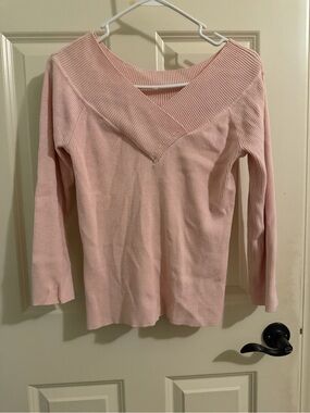 Gorgeous Tommy Hilfiger Baby Pink sweater